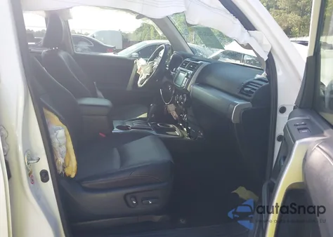 2018 Toyota 4Runner Sr5 Premium z USA, uszkodzony, nr VIN JTEZU5JR1J5187111